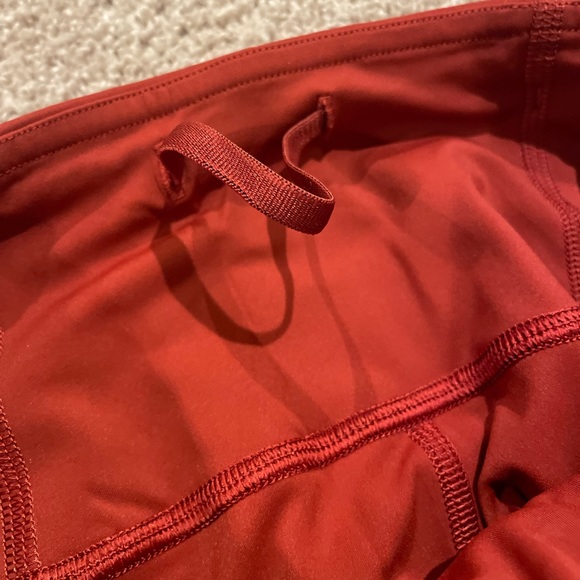 Lululemon leggings size 2 - Picture 3 of 3